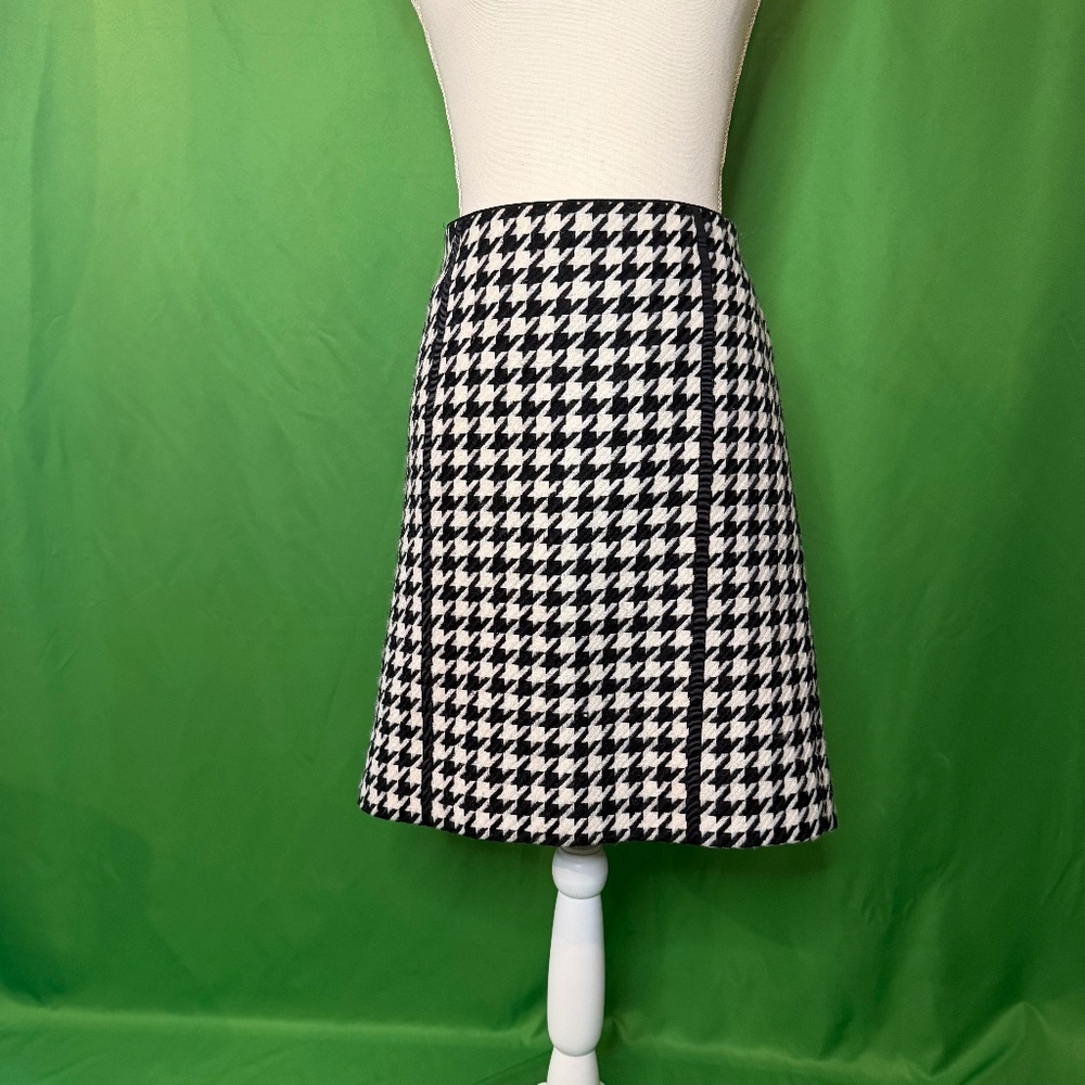 White House Black Market Houndstooth Pencil Skirt